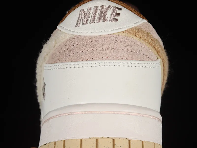 All Categories Nk SB Dunk Series Nk SB Dunk Low Low-top sneakers Cost-effective version Nk Dunk Low "Year of the Rabbit" Year of the Rabbit Rabbit theme SB low-top sports and leisure sneakers FD4203-211